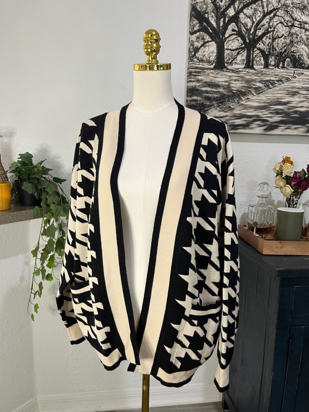 Vici Black and Cream Houndstooth Open Front Cardigan SUPER SOFT